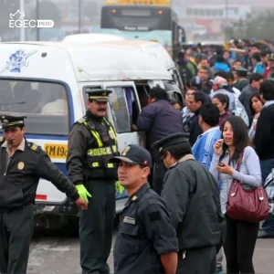 Paro de transportistas en Lima y Callao Suspensión de servicios por tres días consecutivos