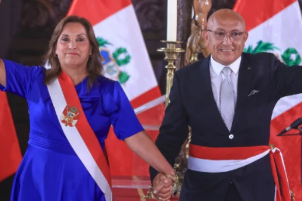 Julio Díaz asume el Mininter en medio de ola de violencia