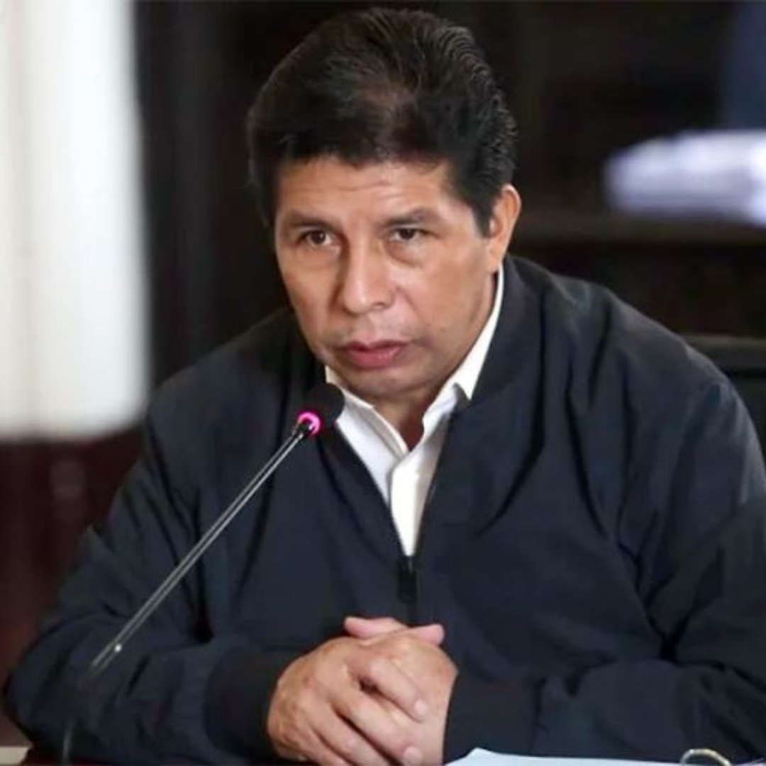 Pedro Castillo desafía al tribunal e intenta abandonar juicio por golpe de Estado